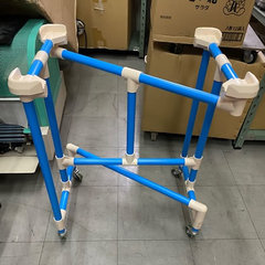 新古品パイプコンテナ台車(ブルー)/品番 M526CRZ-60KG-BL 問い合わせ番号 Z-0906-6