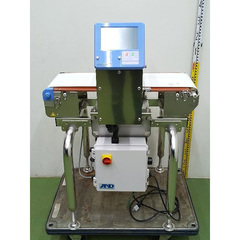 中古金属検出機(通過幅350×通過高さ80mm)／品番AD-4971-3510 問い合わせ番号　Z-01045-7