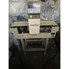 中古アンリツ金属探知機(通過幅280mm通過高さ80mm)／品番 KD801A 問い合わせ番号　Z-01070-1