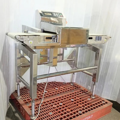 中古アンリツ アルミ包材用金属探知機(H60mm)/品番 KD8200AW 問い合わせ番号 Z-01076-3