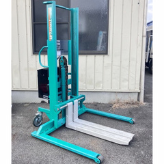 中古スギヤス電動油圧式トラバーリフト800kg／品番　ST80E-WW 問い合わせ番号　Z-01076-5